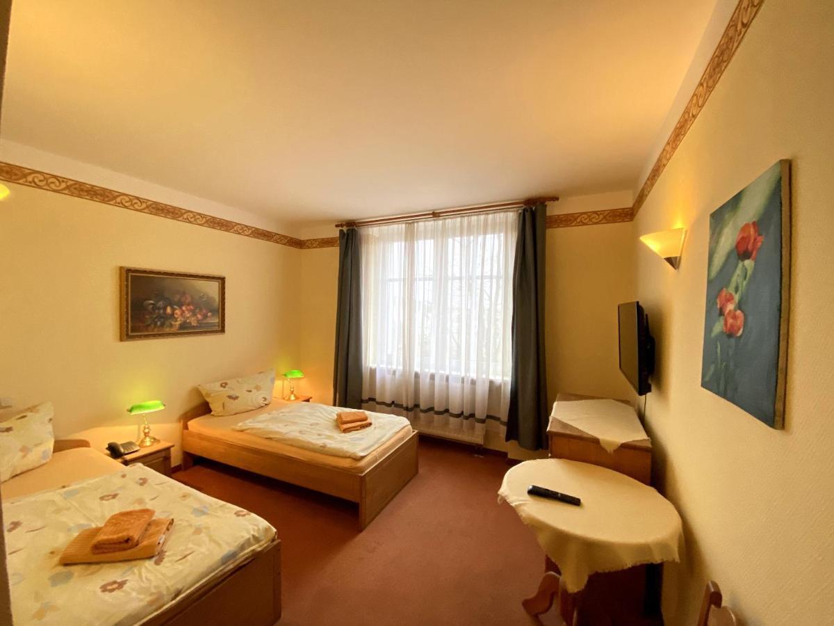 Haus Belger Hotel Grossziethen Bagian luar foto