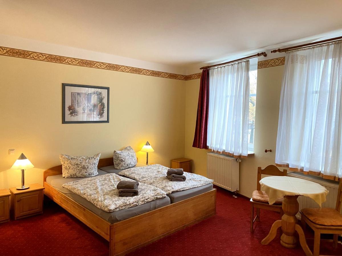 Haus Belger Hotel Grossziethen Bagian luar foto